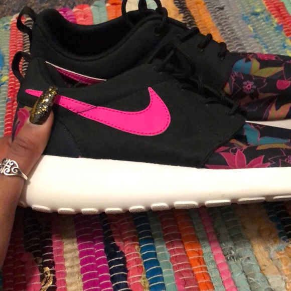 Nike roshe runs - Picture 2 of 3